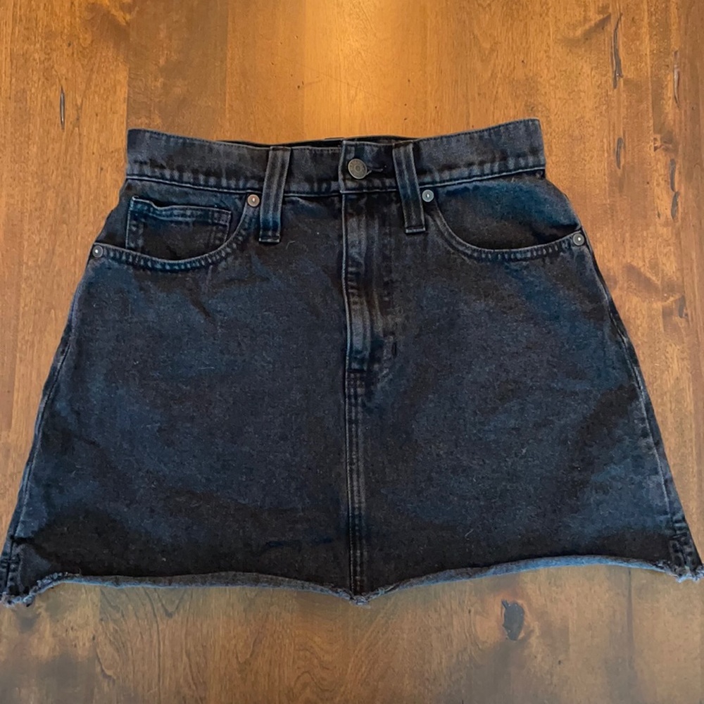 Madewell black denim skirt
